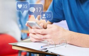 How to Manage Social Media Interactions A Guide to Better Engagement and Privacy