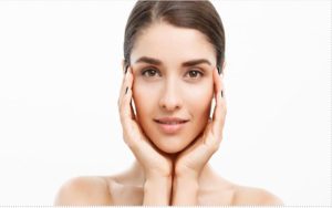 Bid Goodbye to Uneven Skin Tone with Dermatologically Tested Pore Minimizing Serum 