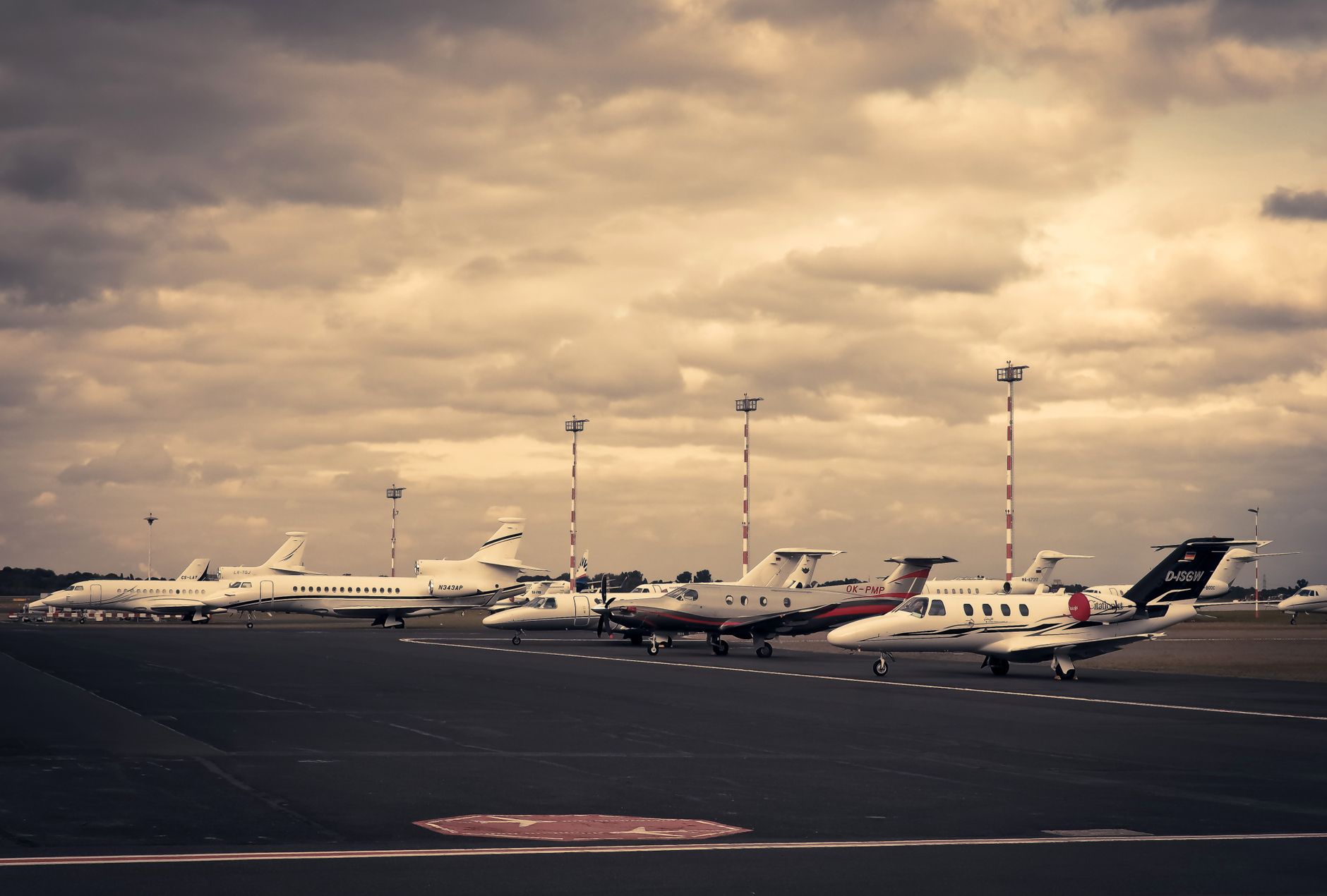 Private Jet Acquisition Due Diligence: Records, Inspections, and Ownership History